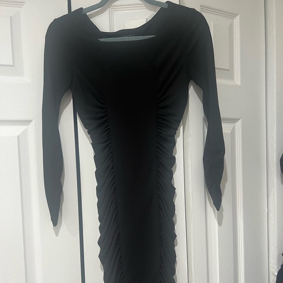 BCBGMaxAzria Dresses & Skirts - BCBGMAXAZRIA BLACK COCKTAIL DRESS - XXS